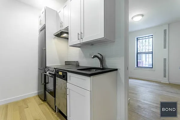 Rented by Bond New York | media 6