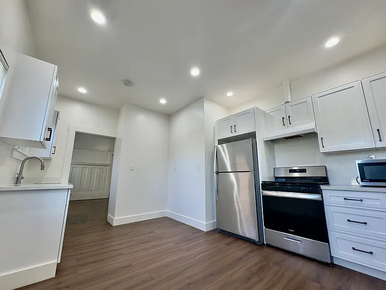 1303 Adeline St — Photo 35