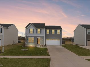 177 Fairfield Dr, Elyria, OH 44035