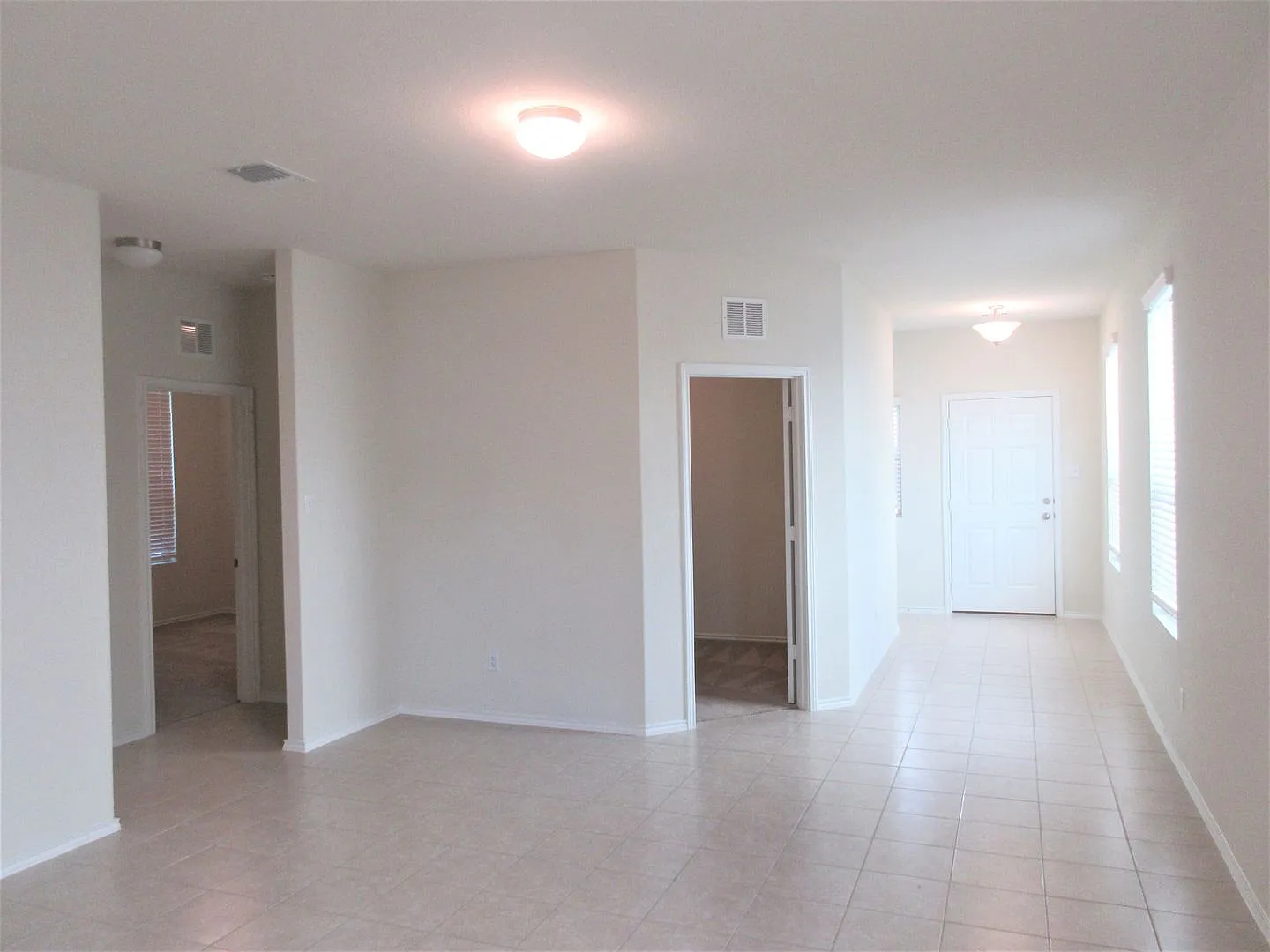 3-bedroom/2-bath + Office in Summerlyn Community - Leander Schools — Photo 3