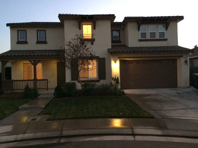 2416 La Playa Ln photo 1