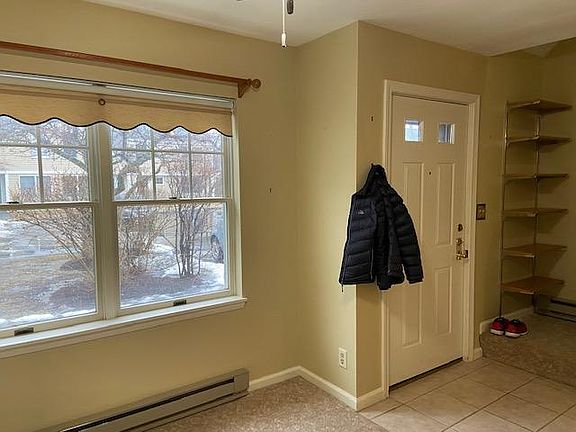 5th image of 90 Glenridge #90