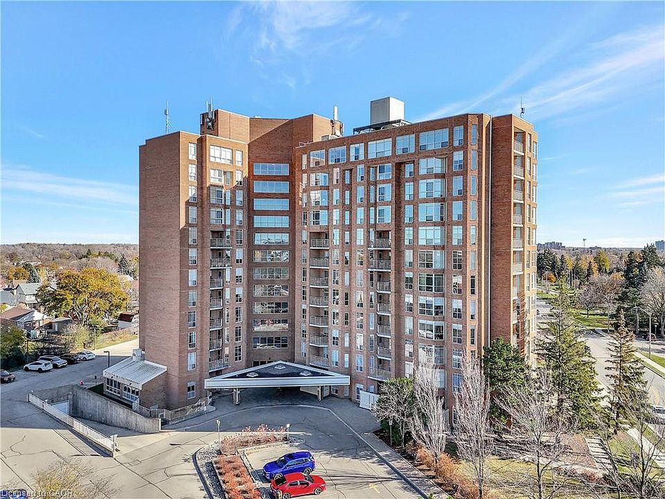 1st image of 1414 King St E #703