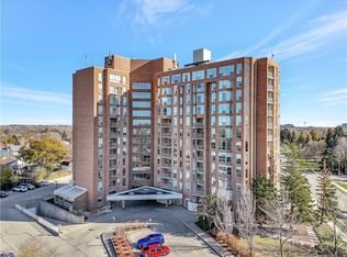 1414 King St E #703, Kitchener, ON N2G4T8