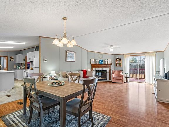 3rd image of 4601 Loredo Ct