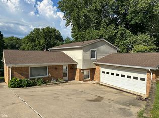 1145 Locust Dr, Martinsville, IN
