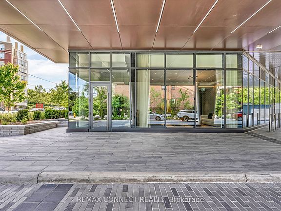 5th image of 250 Lawrence Ave W #504