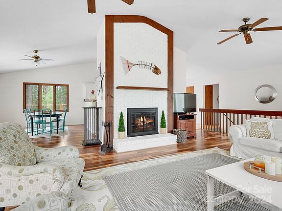 2nd image of 1030 River Bend Dr