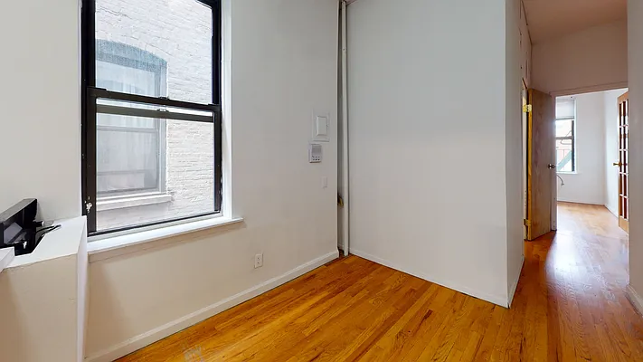 Rented by Bond New York | media 20