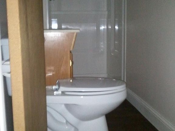 1st floor bath
