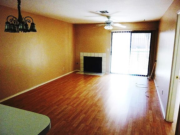 Hardwood floors, fireplace & covered patio
