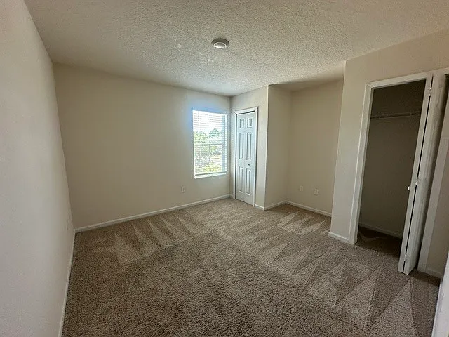 921 Capitol Pkwy — Photo 8