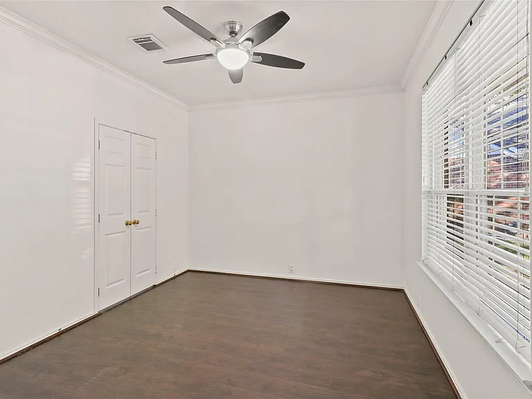 20510 Pioneer Bend Ct — Photo 13