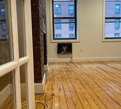 5th image of 9 Stanton St #2BF