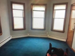 159 Earle St APT 2, New Bedford, MA 02746