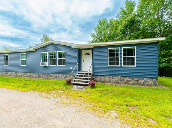 7 Parlin Road, Phillips, ME 04966