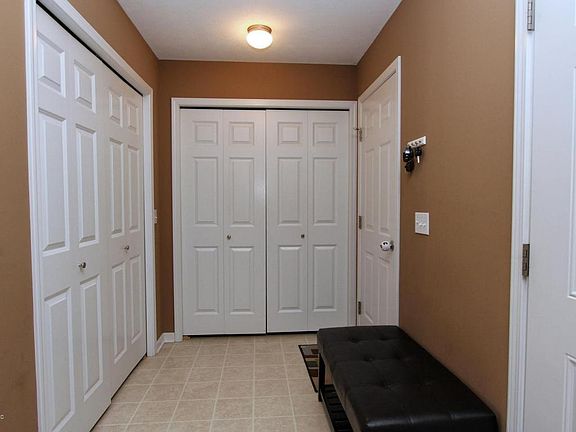 2nd image of 7189 Timbercreek Dr