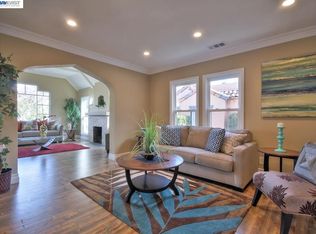 555 Aileen St, Oakland, CA 94609