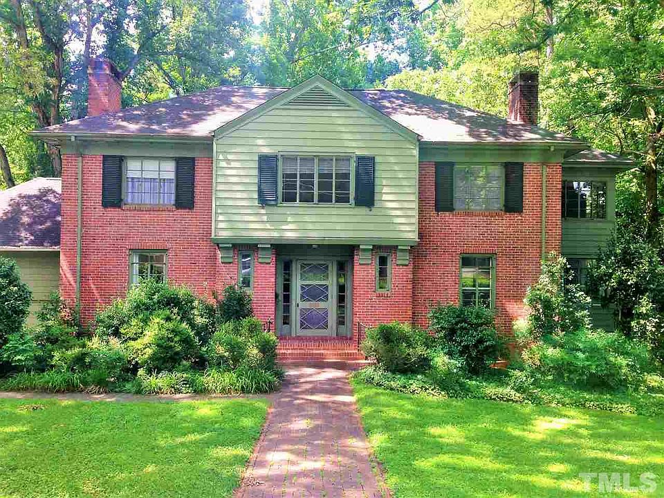 1st image of 2618 Wade Ave