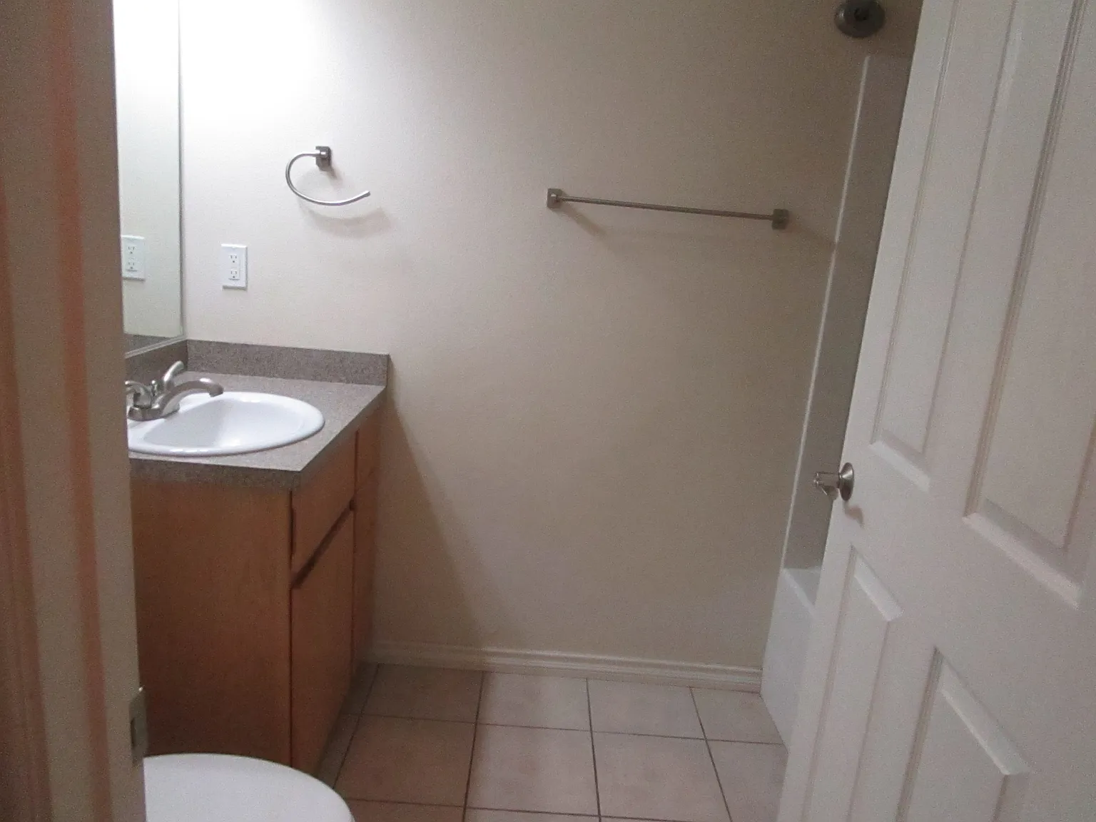2 bed, 1028 sqft, $1,275 — Photo 3