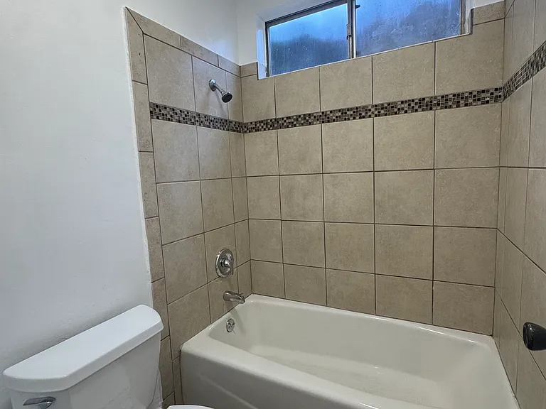 7810 Stewart And Gray Rd #D — Photo 10