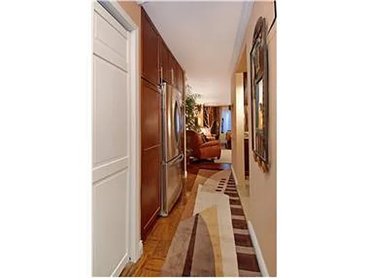 Rented by Douglas Elliman | media 16