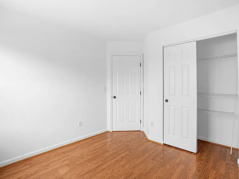 423 McDaniel Dr — Photo 32