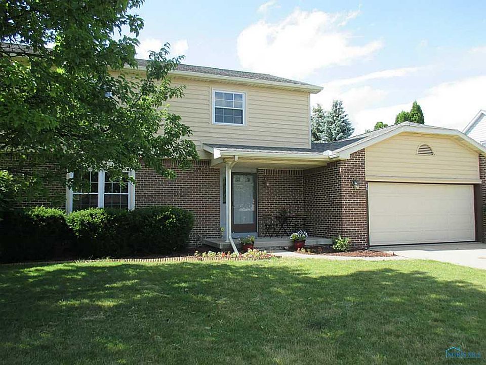 1st image of 80 Vincennes Dr