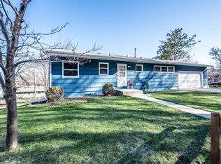 1306 Circle Dr, Burnsville, MN 55337