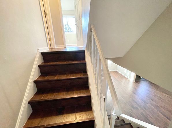 216 Moore Rd UNIT 3-X