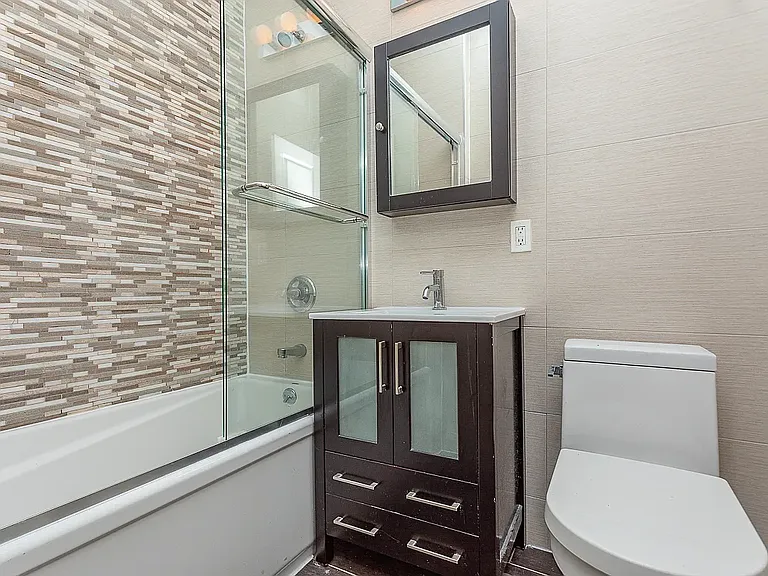 39 Suydam St #2A — Photo 4