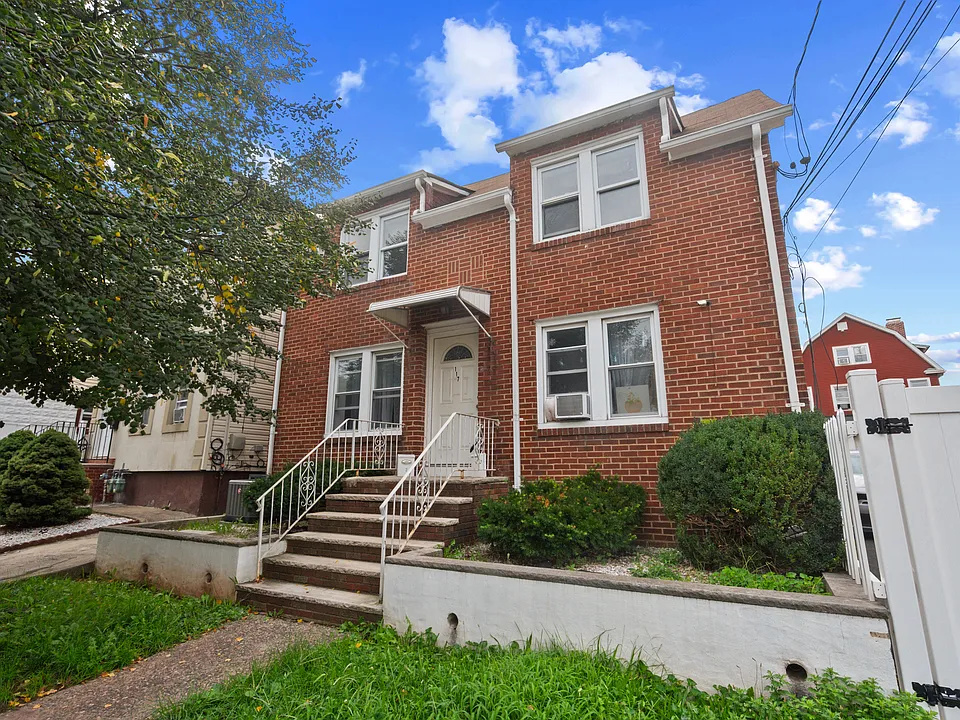 115-117 Washington Ave #2