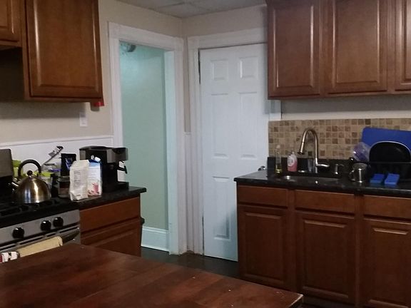 4th image of 7 Putnam St