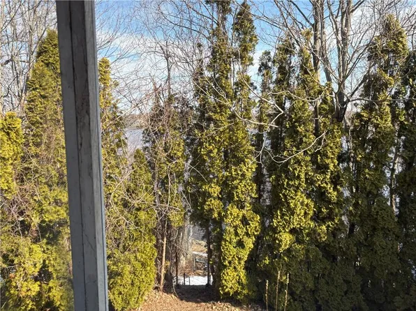 351 County Rd, Barrington, RI 02806