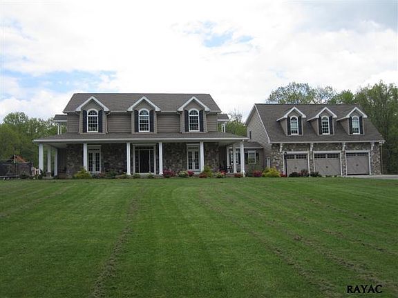3rd image of 315 Glenwood Dr
