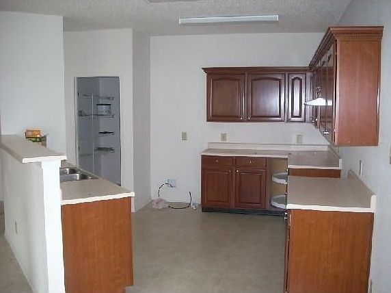 5th image of 2907 Hearthside Dr