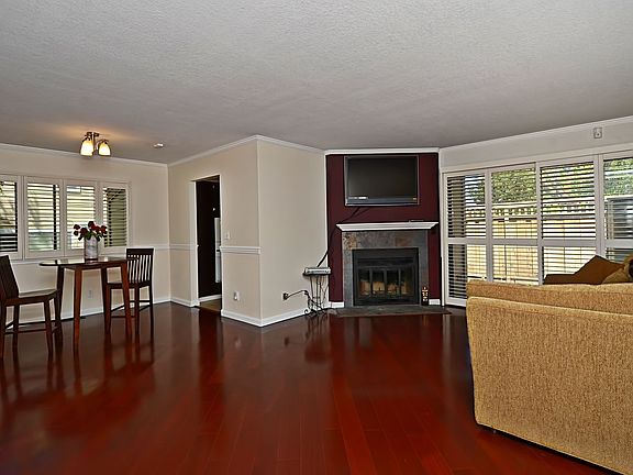2nd image of 6547 Pioneer Ln