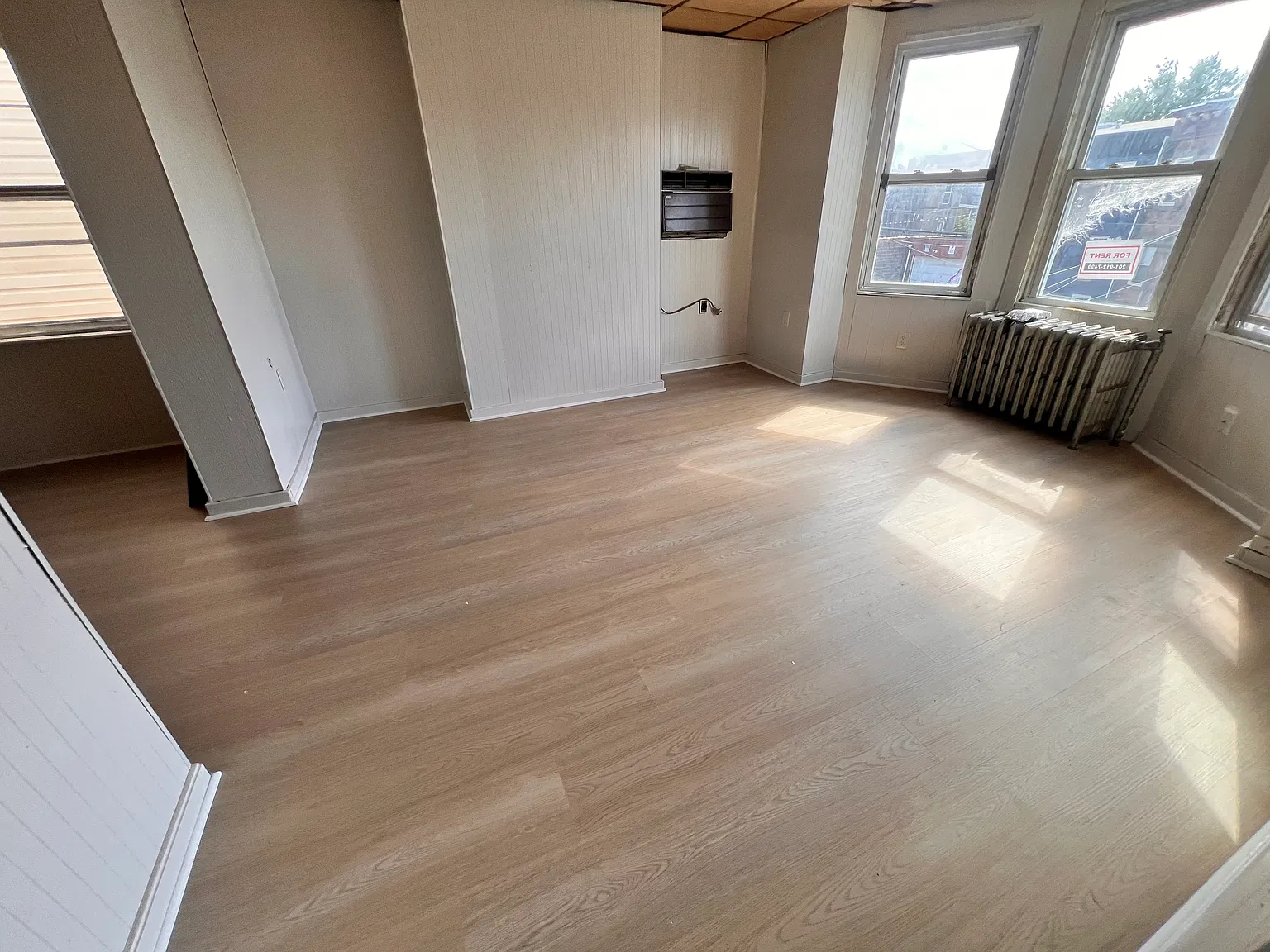 2 bed, $2,400 — Photo 4