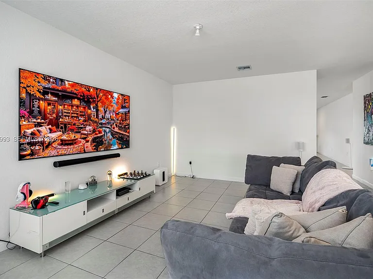 21189 SW 127th Ct — Photo 17