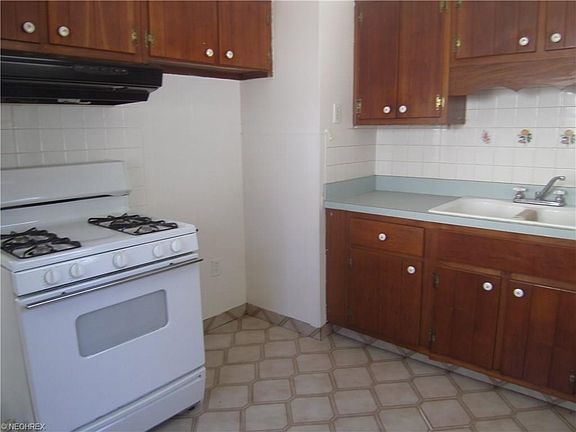 4th image of 3013 Aberdeen Ave
