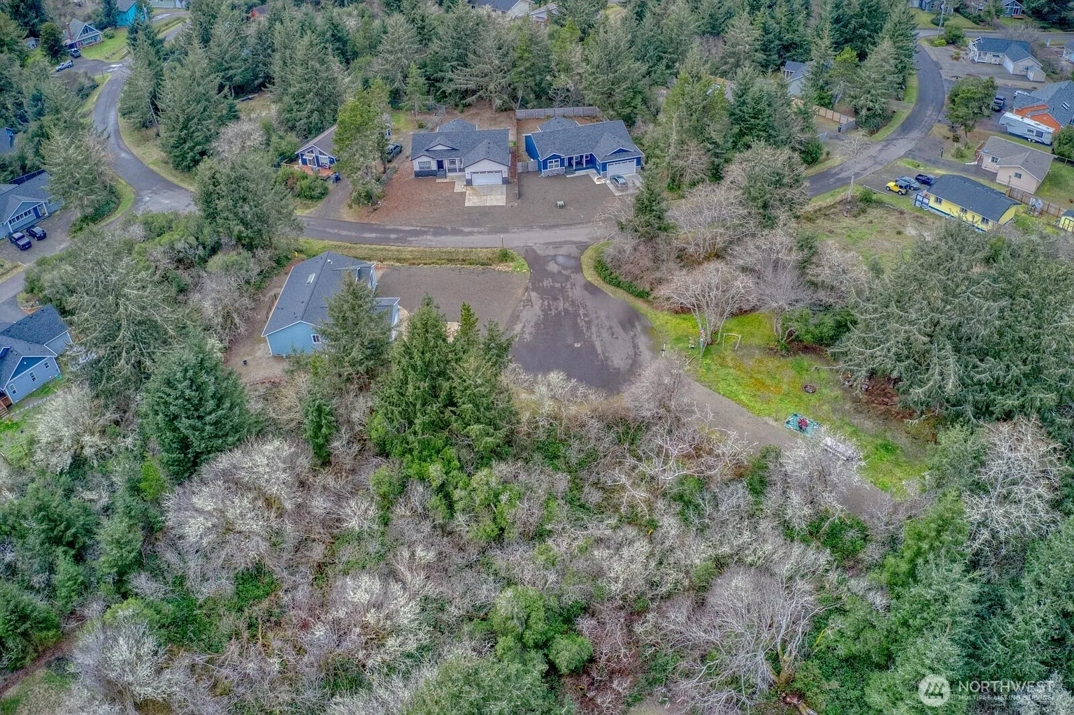 149 Myrtle Court SW photo 1