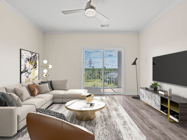 Hawk's Landing | 2778 2nd St NE, Hickory, NC