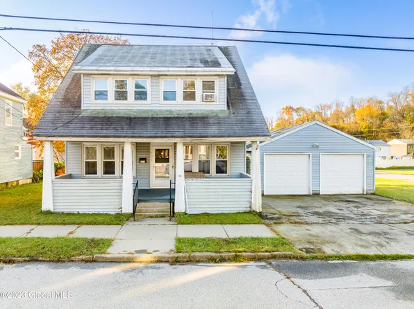 909 Elizabeth Street, Mechanicville, NY 12118