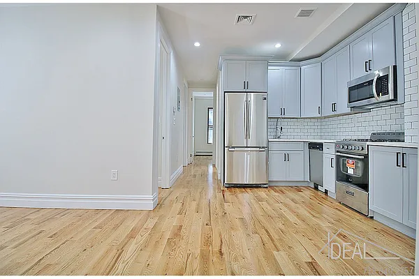 Rented by Ideal Properties Group | media 4