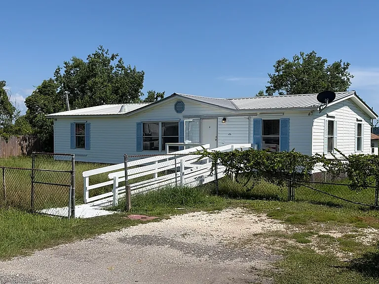 7020 Idaho St — Photo 1