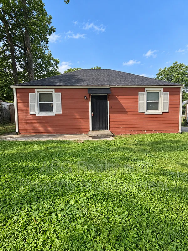 2 bed, 1.0 bath, 900 sqft, $1,400 — Photo 1