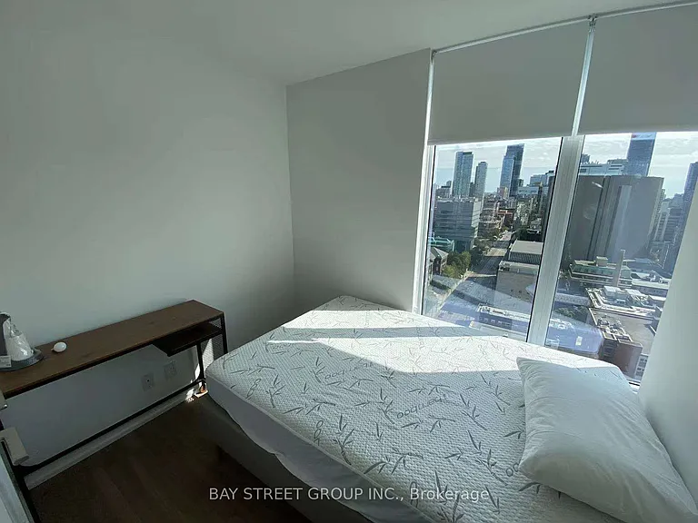 203 College St #2108 — Photo 5