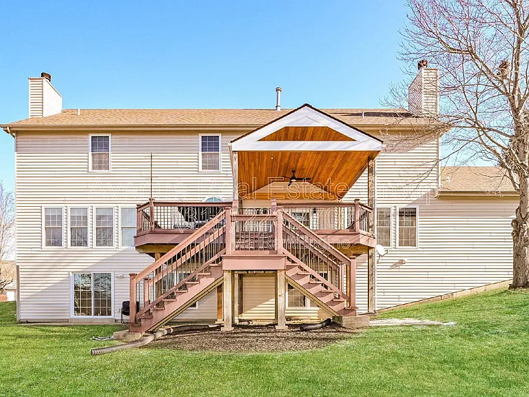 17711 Westhampton Woods Dr — Photo 32
