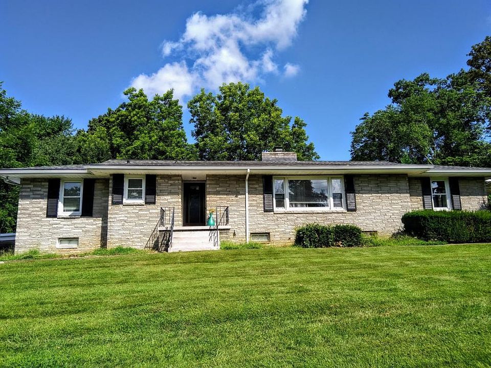 1st image of 2105 Juniper Dr