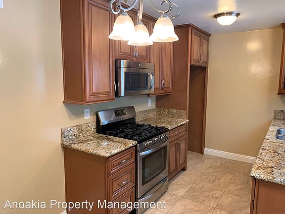 3rd image of 110 N Lima St #7552789